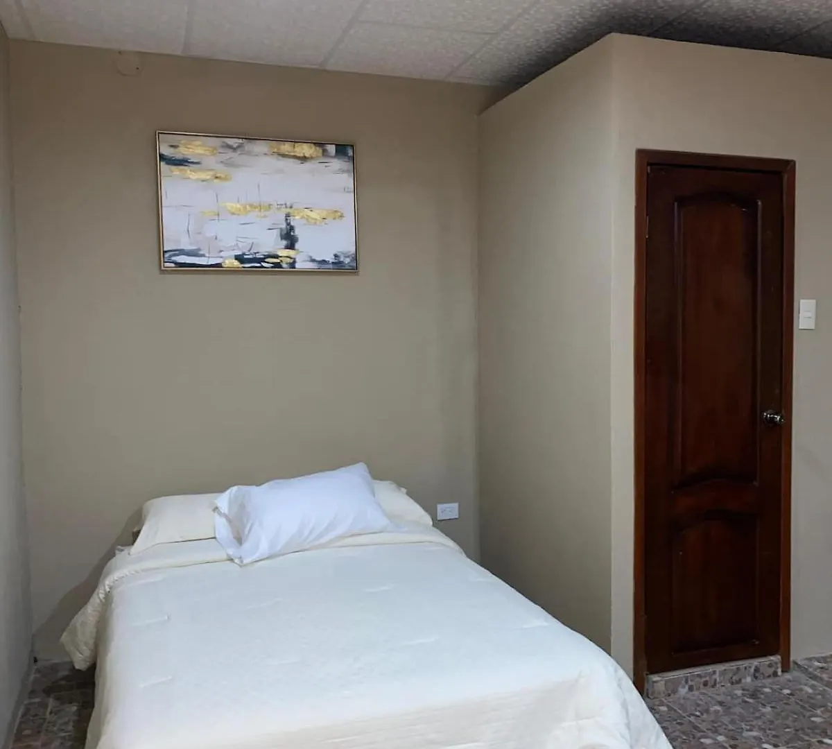 Estudio Comodo En Garzota, Cerca Del Aeropuerto Apartment Guayaquil